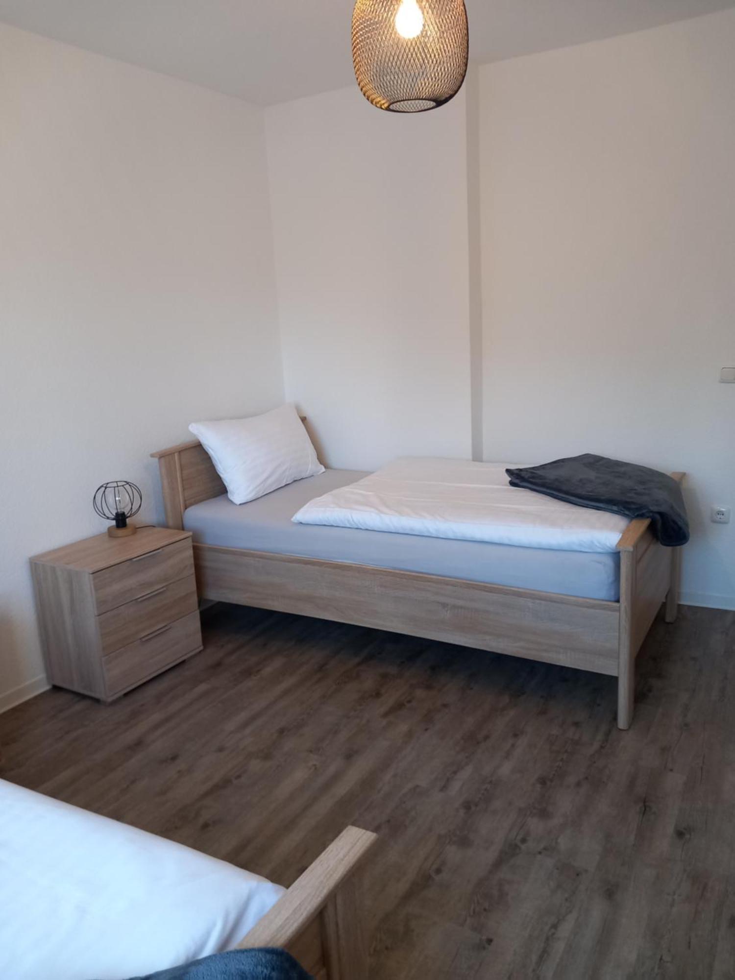 City Apartment Duisburg 1#Netflix &Wlan &Kingsize Bett &Kaffee Maschine & Central & 500M Innenhafen & 2 Min U Bahn Esterno foto