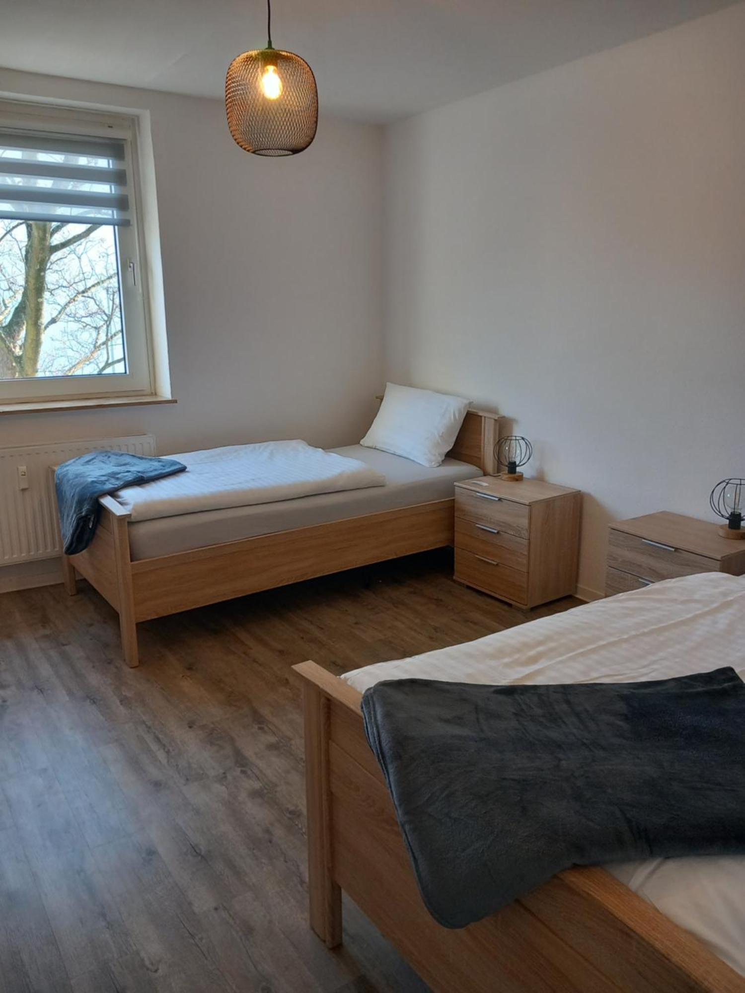 City Apartment Duisburg 1#Netflix &Wlan &Kingsize Bett &Kaffee Maschine & Central & 500M Innenhafen & 2 Min U Bahn Esterno foto