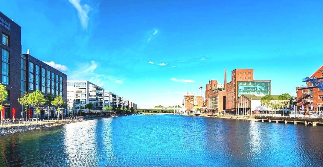 City Apartment Duisburg 1#Netflix &Wlan &Kingsize Bett &Kaffee Maschine & Central & 500M Innenhafen & 2 Min U Bahn Esterno foto